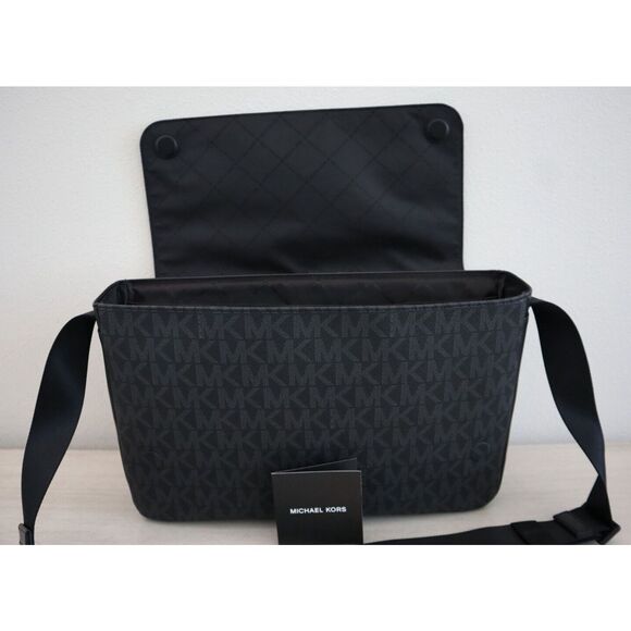 Michael Kors 87F2LEVM2B Unisex Black "MK" Logo Everett Flap Messenger Bag - Picture 5 of 13